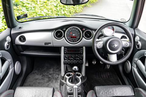 2006 Mini Cooper S JCW GP - Thumbnail