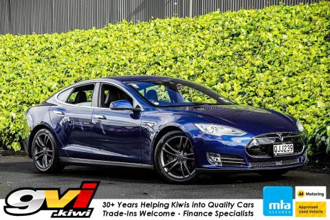 2015 Tesla Model S - Thumbnail