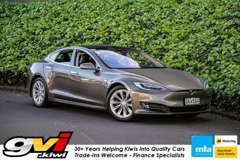 2016 Tesla Model S - Thumbnail