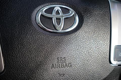 2018 Toyota Hiace Highroof 5 Door - Thumbnail