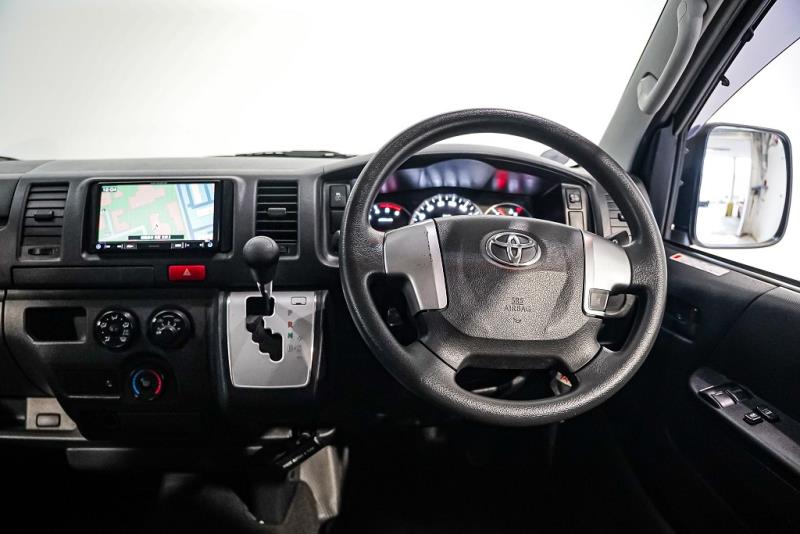 2018 Toyota Hiace Diesel 5 Door