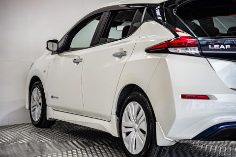 2018 Nissan Leaf 40S 87% SOH - Thumbnail