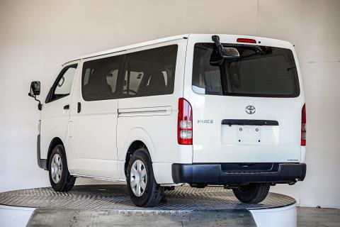 2019 Toyota Hiace ZL 5 Door - Thumbnail