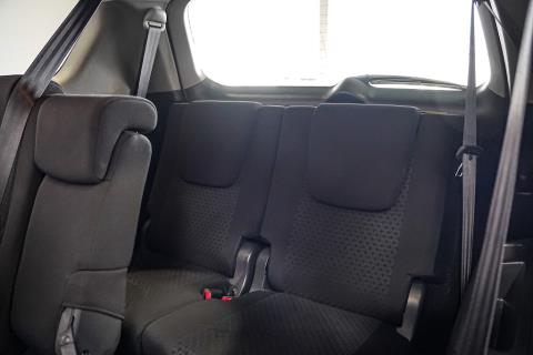 2010 Toyota Vanguard 7 Seater 4WD - Thumbnail