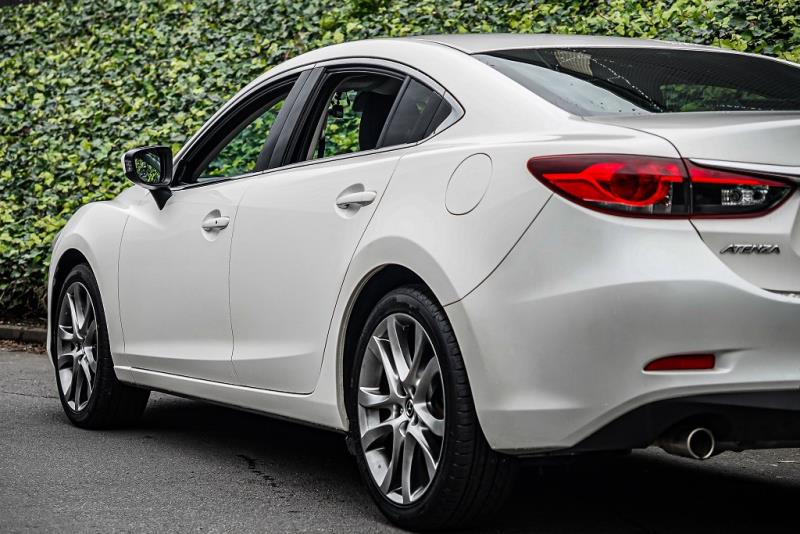 2013 Mazda Atenza 20S / 6 Sport