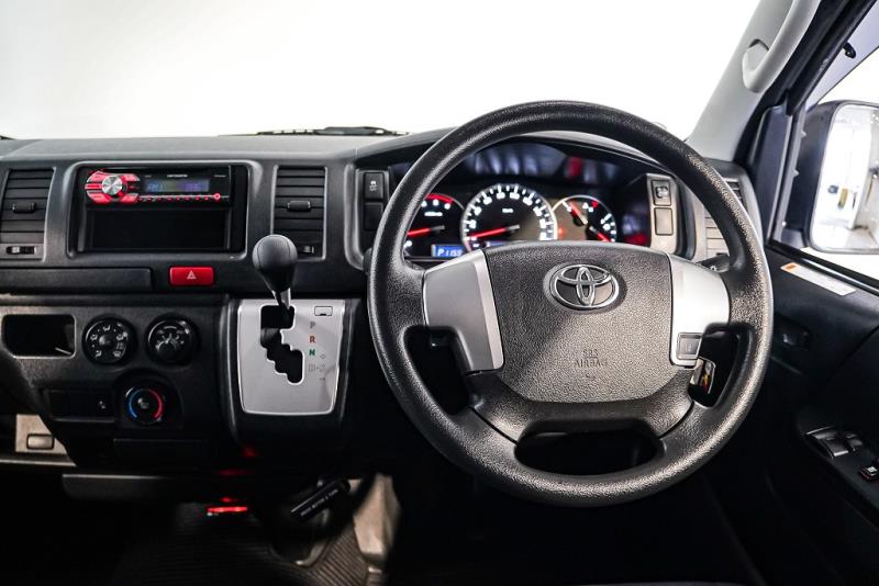 2020 Toyota Hiace 5 Door Diesel