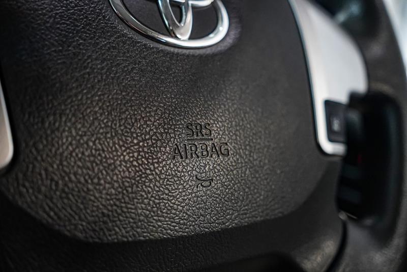 2018 Toyota Hiace GL Petrol 5 Door