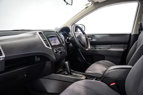 2015 Nissan Wingroad 15B Wagon - Thumbnail