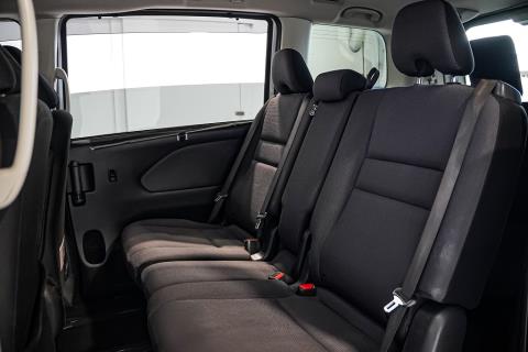 2016 Nissan Serena 8 Seater - Thumbnail