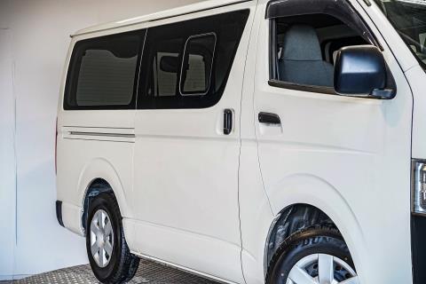 2019 Toyota Hiace 6 Seater 5 Door - Thumbnail