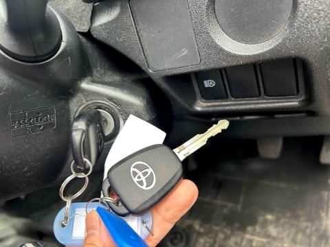2019 Toyota Hiace 5 Door Petrol Auto - Thumbnail