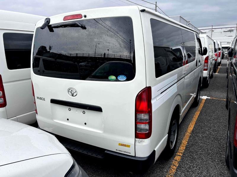 2019 Toyota Hiace 5 Door Petrol Auto