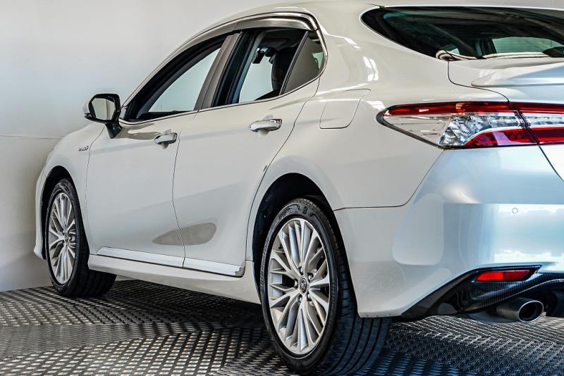 2017 Toyota Camry G Hybrid