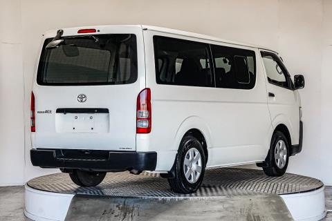 2019 Toyota Hiace 6 Seater Auto - Thumbnail