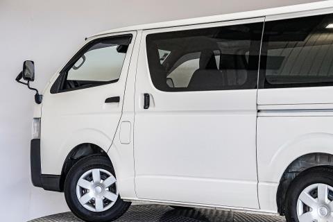 2018 Toyota Hiace ZL Diesel 5 Door - Thumbnail