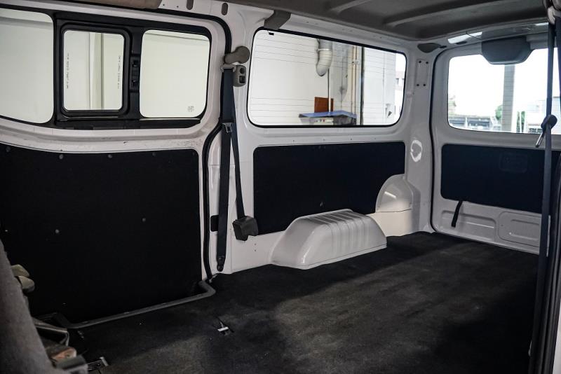 2019 Nissan NV350 Caravan 6 Seater