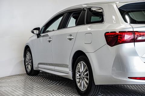 2017 Toyota Avensis Xi Wagon - Thumbnail