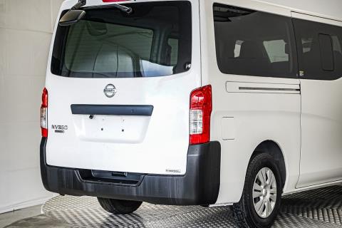 2017 Nissan NV350 6 Seater 5 Door - Thumbnail