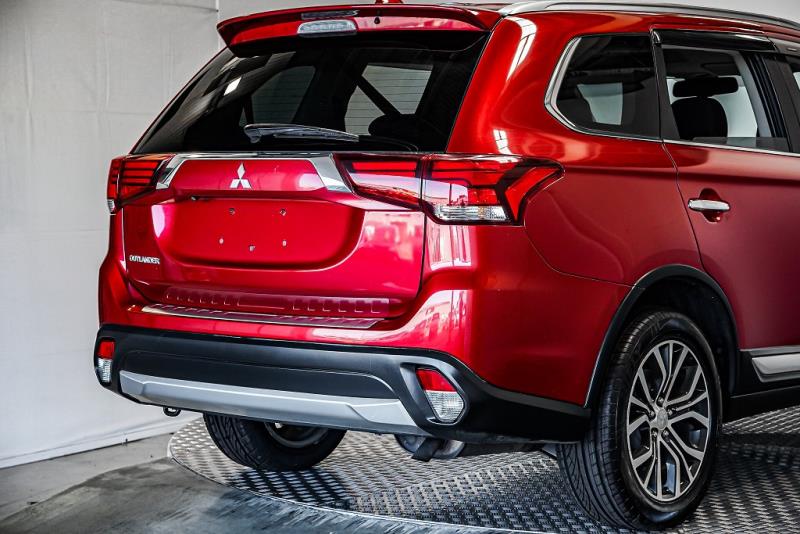 2015 Mitsubishi Outlander 7 Seater 4WD