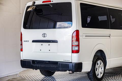 2018 Toyota Hiace ZL 5 Door - Thumbnail