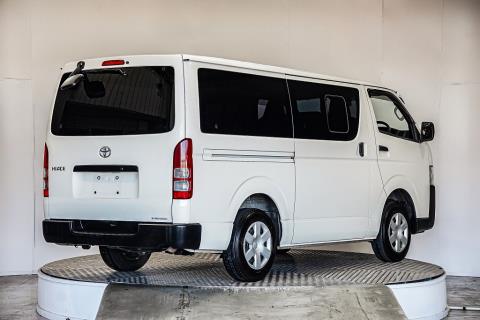 2018 Toyota Hiace ZL 5 Door - Thumbnail