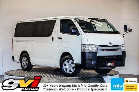 2019 Toyota Hiace 6 Seater Petorl - Thumbnail