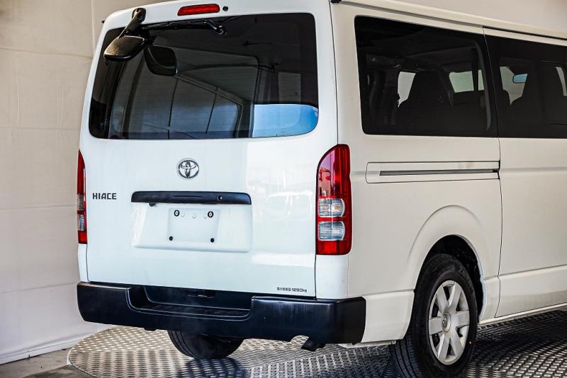 2019 Toyota Hiace 6 Seater Petorl