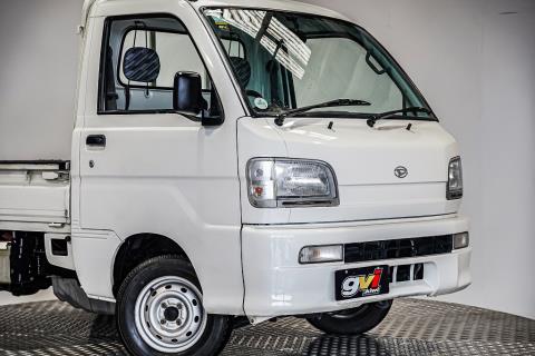 2002 Daihatsu Hijet 4x4 - Thumbnail