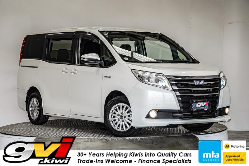 2016 Toyota Noah Hybird / Voxy