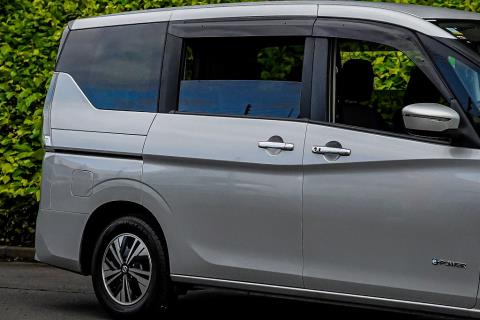 2021 Nissan Serena e-Power - Thumbnail