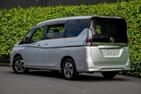 2021 Nissan Serena e-Power - Thumbnail