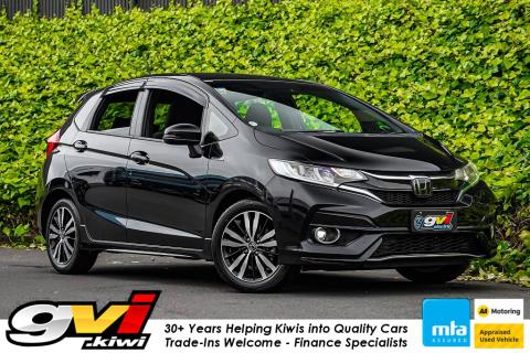 2017 Honda Fit Hybrid S / Jazz