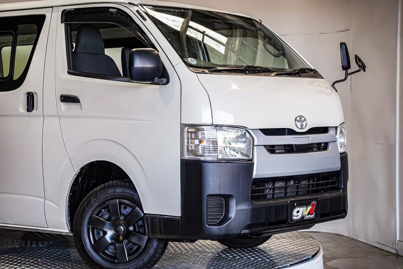 2018 Toyota Hiace ZL 5 Door