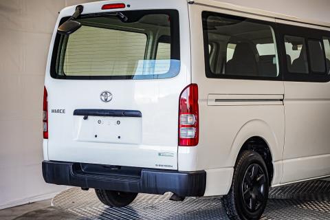 2018 Toyota Hiace ZL 5 Door - Thumbnail