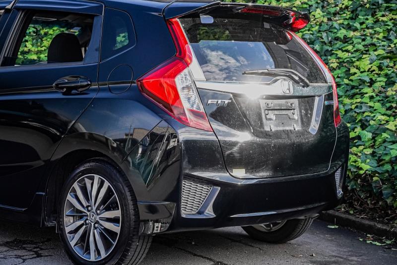 2014 Honda Fit S Hybrid / Jazz RS