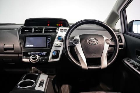 2012 Toyota Prius Alpha Hybird 7 Seat - Thumbnail