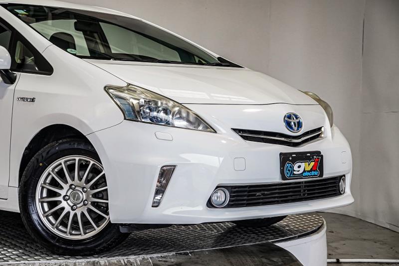 2012 Toyota Prius Alpha 7 Seat