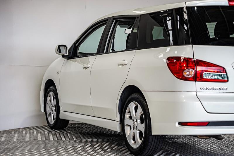 2015 Nissan Wingroad Station Wagon