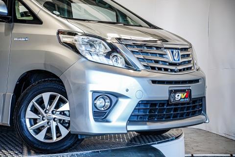 2012 Toyota Alphard Hybrid / Vellfire - Thumbnail