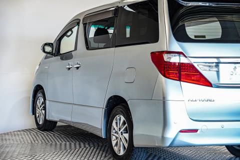 2012 Toyota Alphard Hybrid / Vellfire - Thumbnail