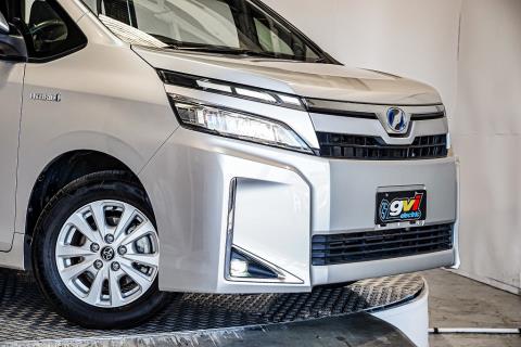 2018 Toyota Voxy Hybrid / Noah - Thumbnail