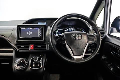 2020 Toyota Voxy Hybrid / Noah - Thumbnail