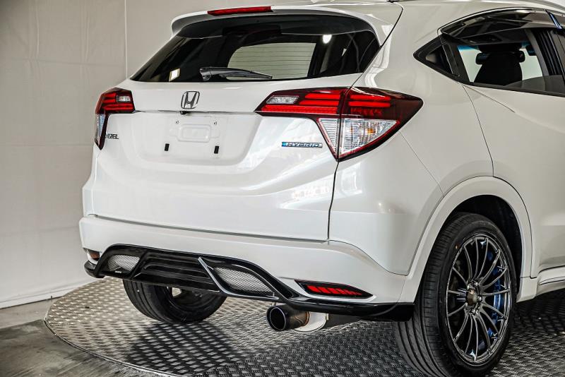 2017 Honda Vezel Z Hybrid / HR-V