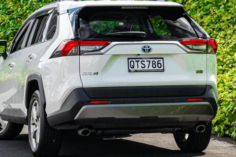 2019 Toyota Rav4 Hybrid - Thumbnail