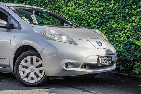 2016 Nissan Leaf 24S Gen 2 - Thumbnail