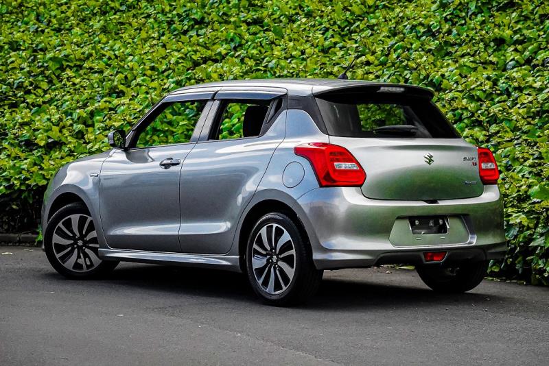 2017 Suzuki Swift Hybrid RS