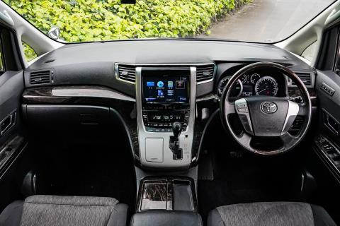 2013 Toyota Alphard Hybrid / Vellfire - Thumbnail