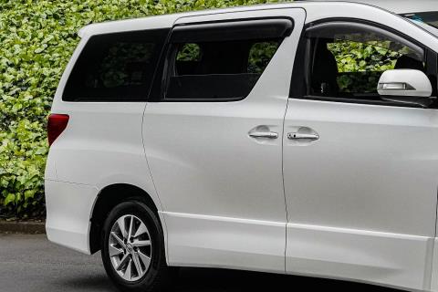 2013 Toyota Alphard Hybrid / Vellfire - Thumbnail