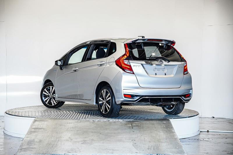 2017 Honda Fit S Hybrid / Jazz RS