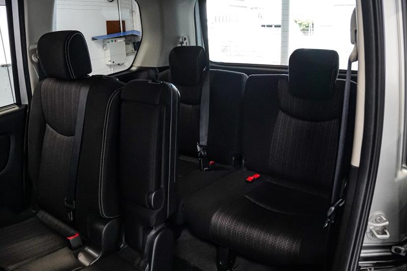 2014 Nissan Serena Hybrid 8 Seater